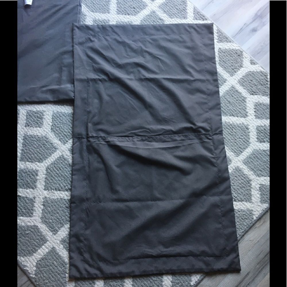 Pair of Shams  - Picture 6 of 12